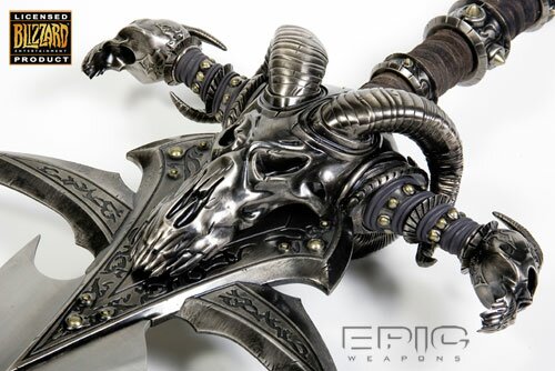 Miecz Frostmourne - Ostrze Mrozu z gry Warcraft