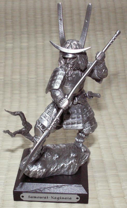 Figurka Samuraj z Naginatą - Les Etains Du Graal