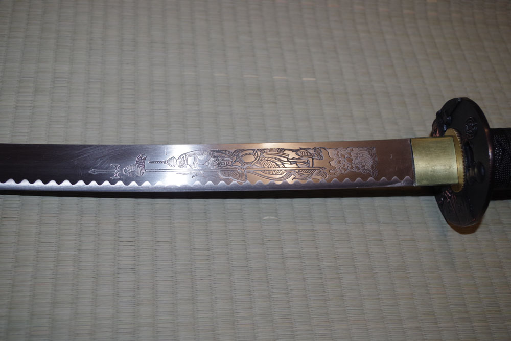 Katana Ozdobna z Dekoracyjnym Pudełkiem