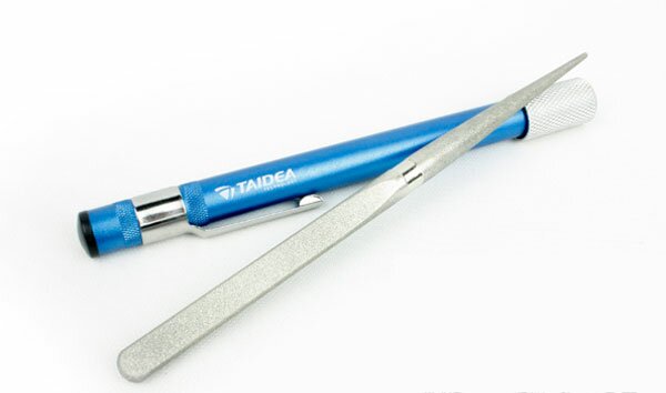 Kieszonkowa ostrzałka diamentowa do noży dwustronna Taidea