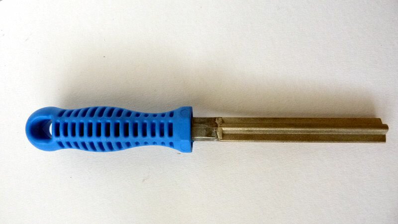 Ostrzałka V-Sharp Serrated Diamond Honing Stone Ostrzałka V-Sharp Serrated Diamond Honing Stone
